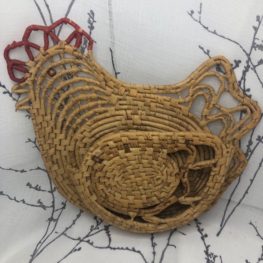 Wicker Chicken wall organizer - Picture 2 of 9